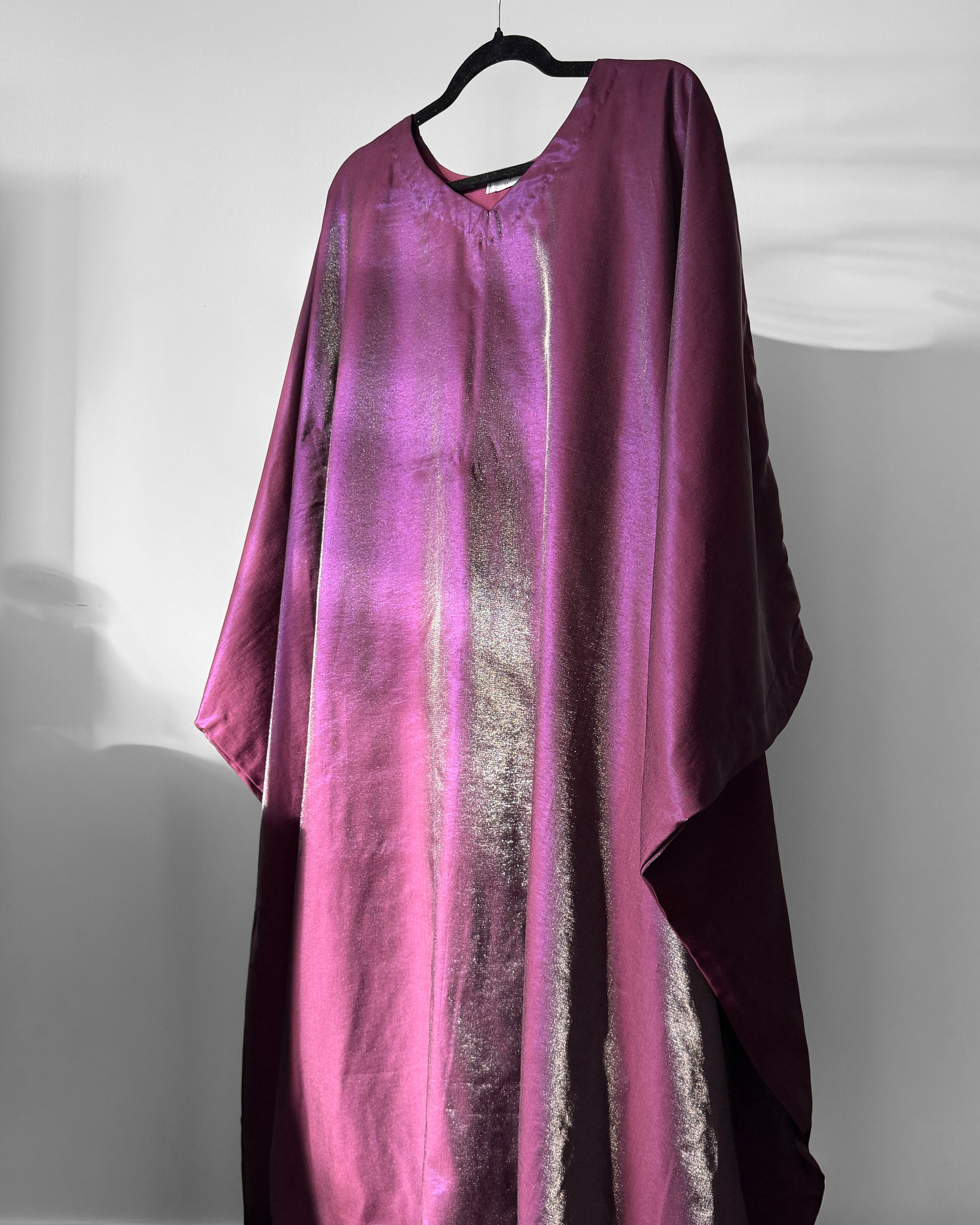 mehr - maroon